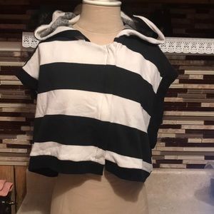 Neue cropped sweater